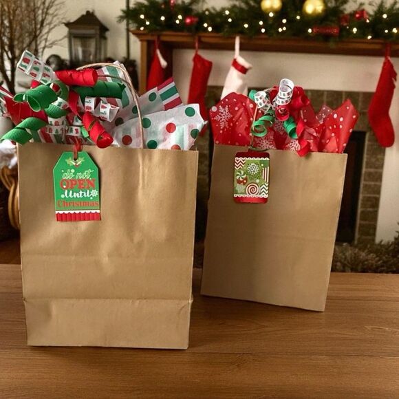 Set of 5 Festive Gift Bag Set with Red and Green Accents - Picture 2 of 5